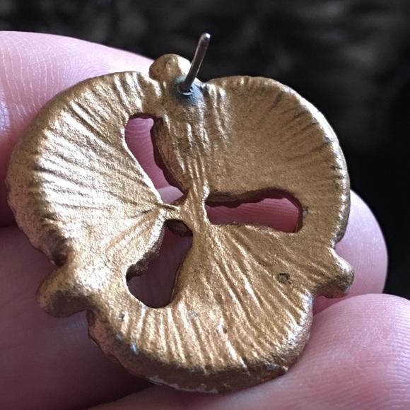 Vintage 70s red and black enamel pierced earrings - Picture 4 of 4